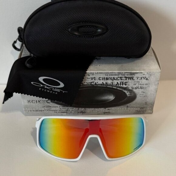 NEW (OO9406) Oakley Sutro PRIZM Polarized White Frame UNISEX - Picture 4 of 9